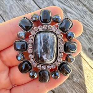 Vintage Jewelry Black and Grey Brooch Pin